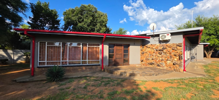 3 Bedroom Property for Sale in Declercqville North West